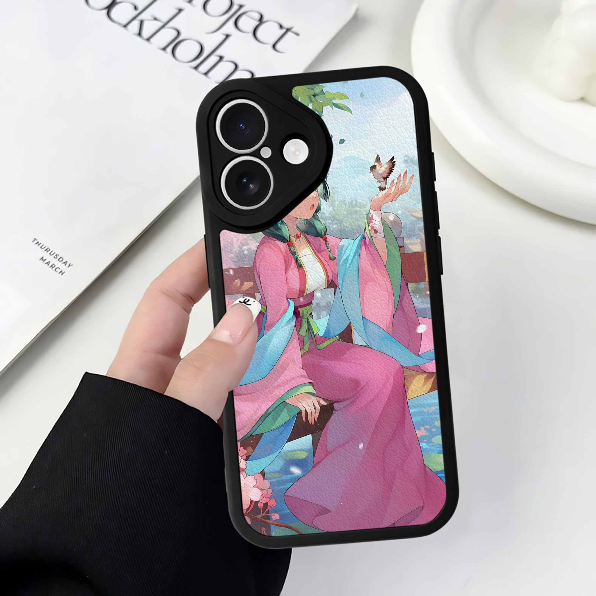 （画像用） 薬屋のひとりごと The Apothecary Diaries 【iPhone 16シリーズ対応】シリコンスマホケース（レザー調） 材質：シリコン